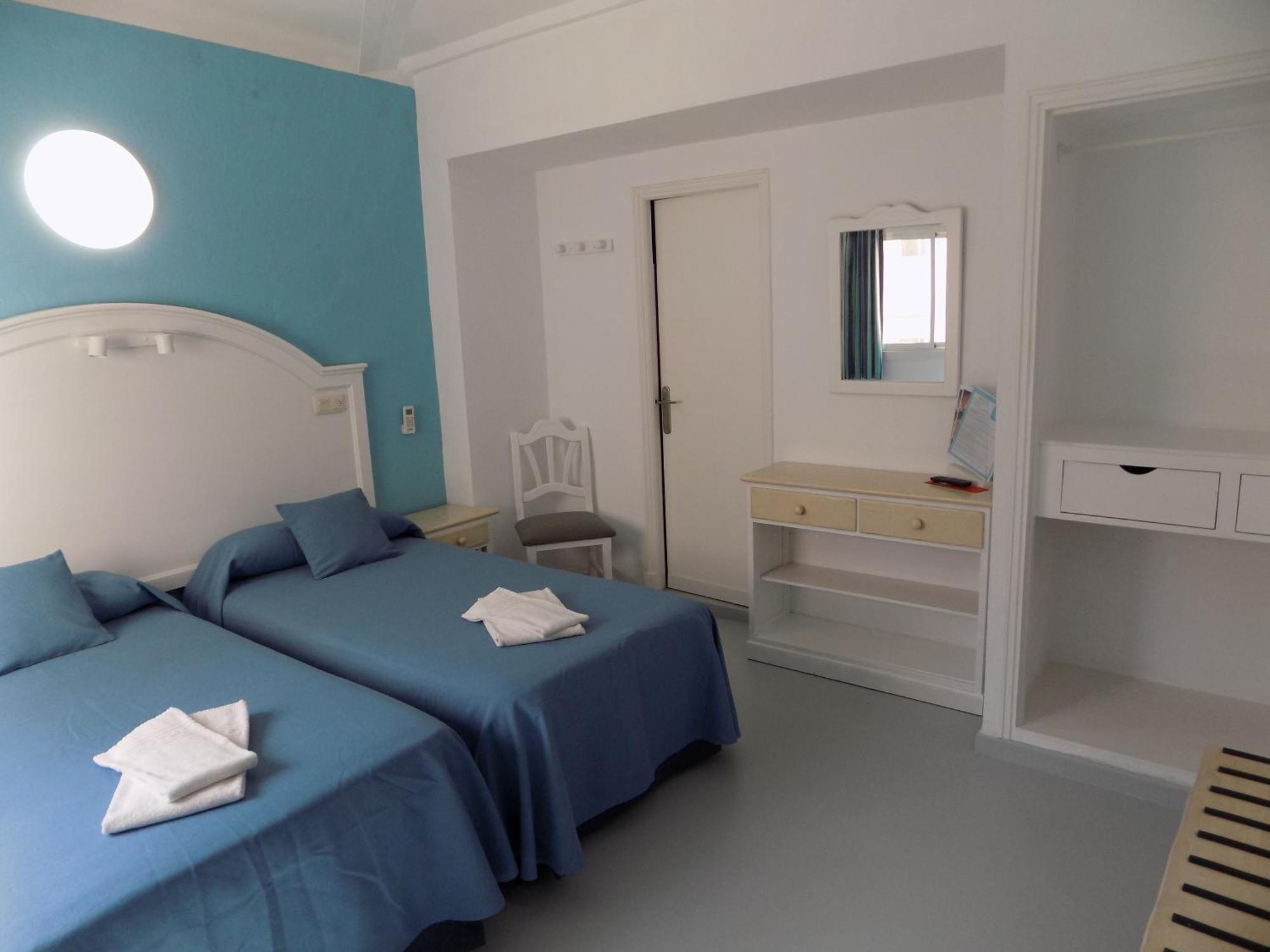 Hostal Villa Maruja El Arenal  Habitación foto