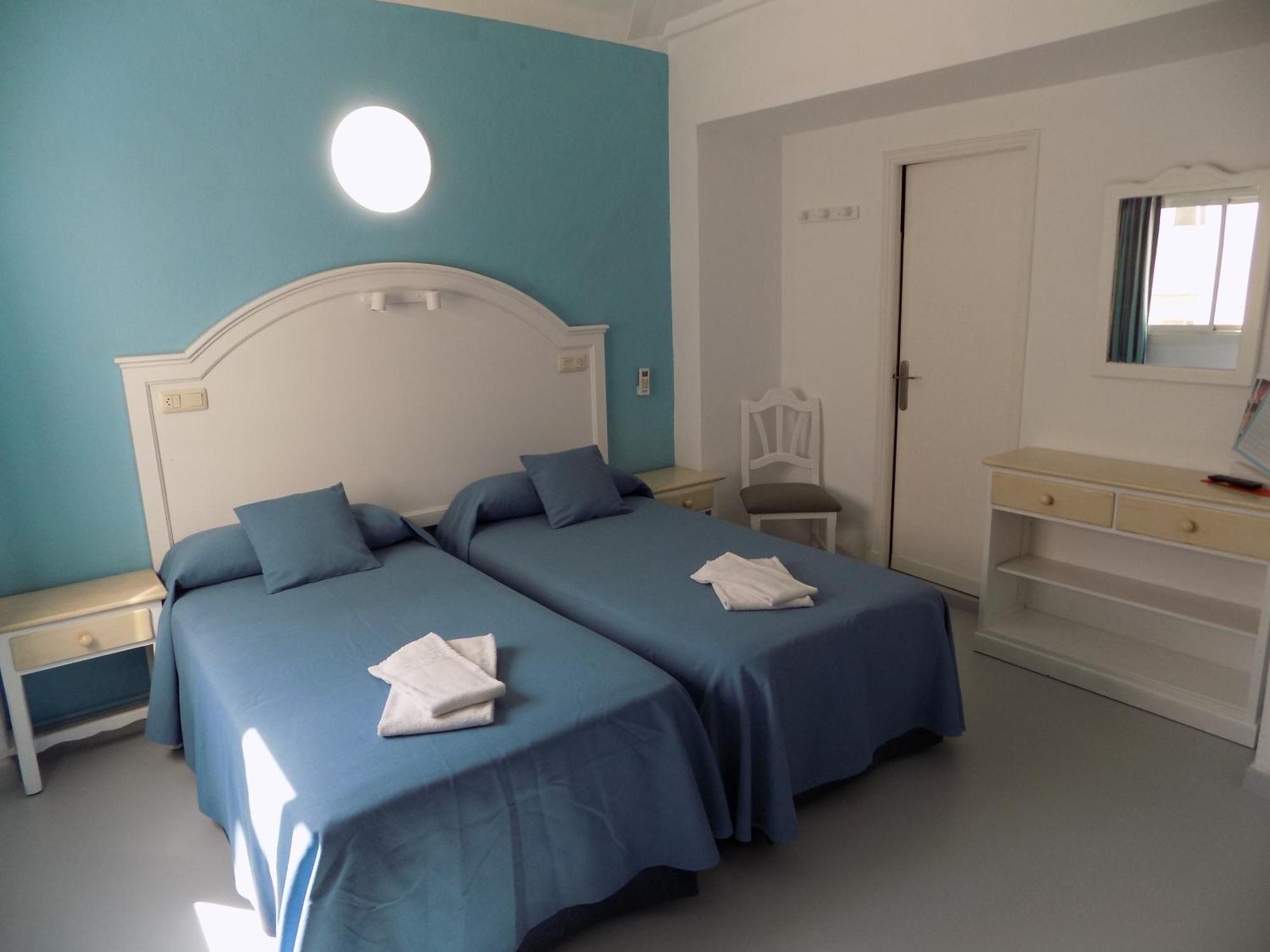 Hostal Villa Maruja El Arenal  Habitación foto